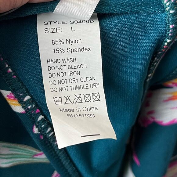 New Boutique Floral Print Emerald Green Off Shoulder Bikini Set - Picture 10 of 13